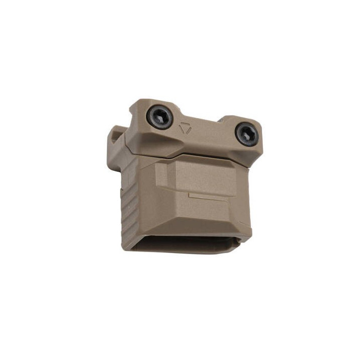 Chwyt przedni Strike Stacked Angled CMS Picatinny FDE